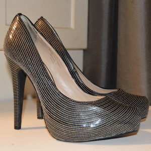Colin Stuart 5" Heels *Gently Used* Size 7M